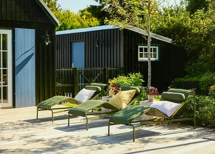 Holiday home Architect House With Pool Near *